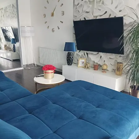 Blue * بيوا
